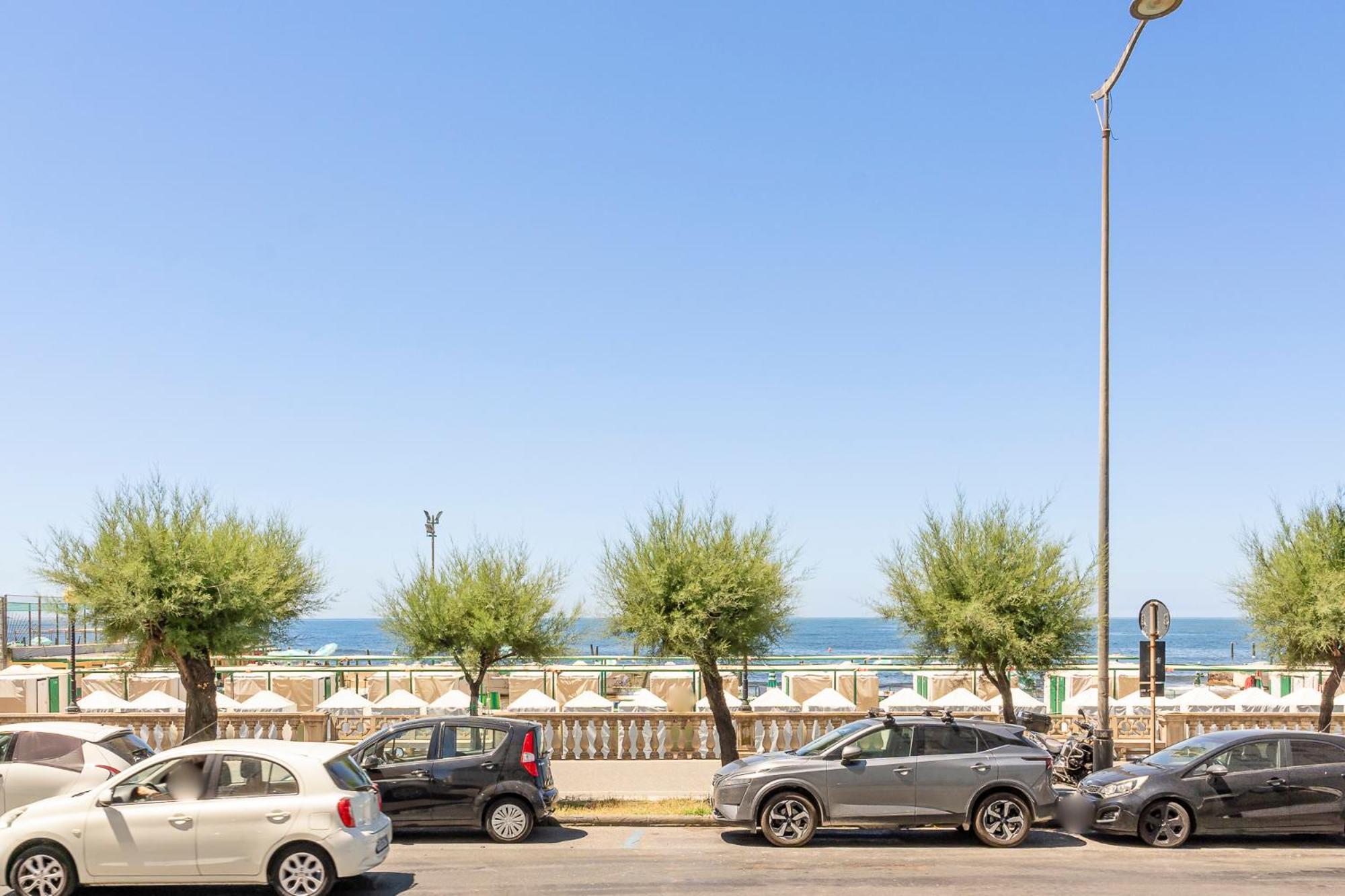 Bagni Pancaldi Sea View Apartment! Ливорно Екстериор снимка